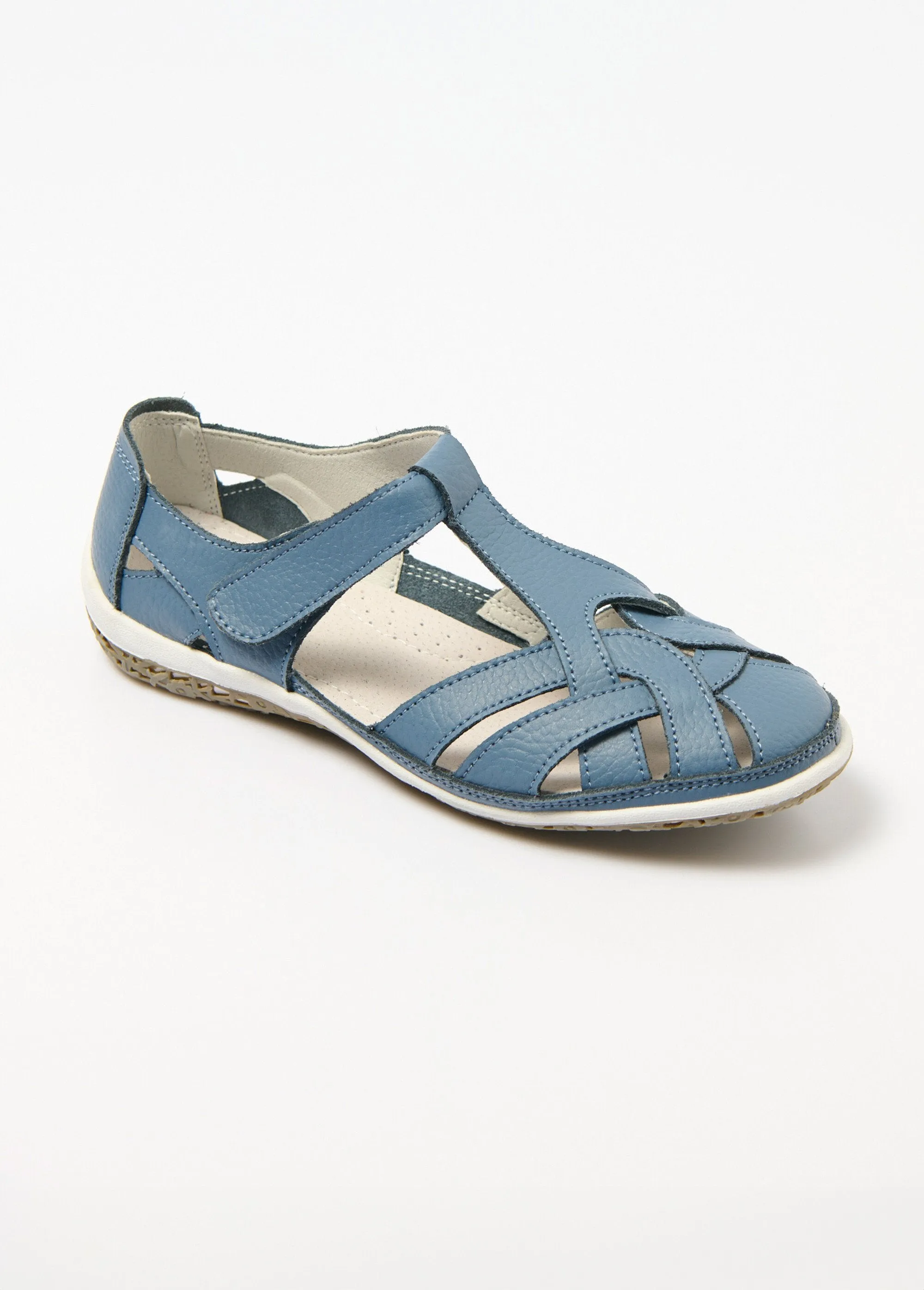 Comfort width summer sandals