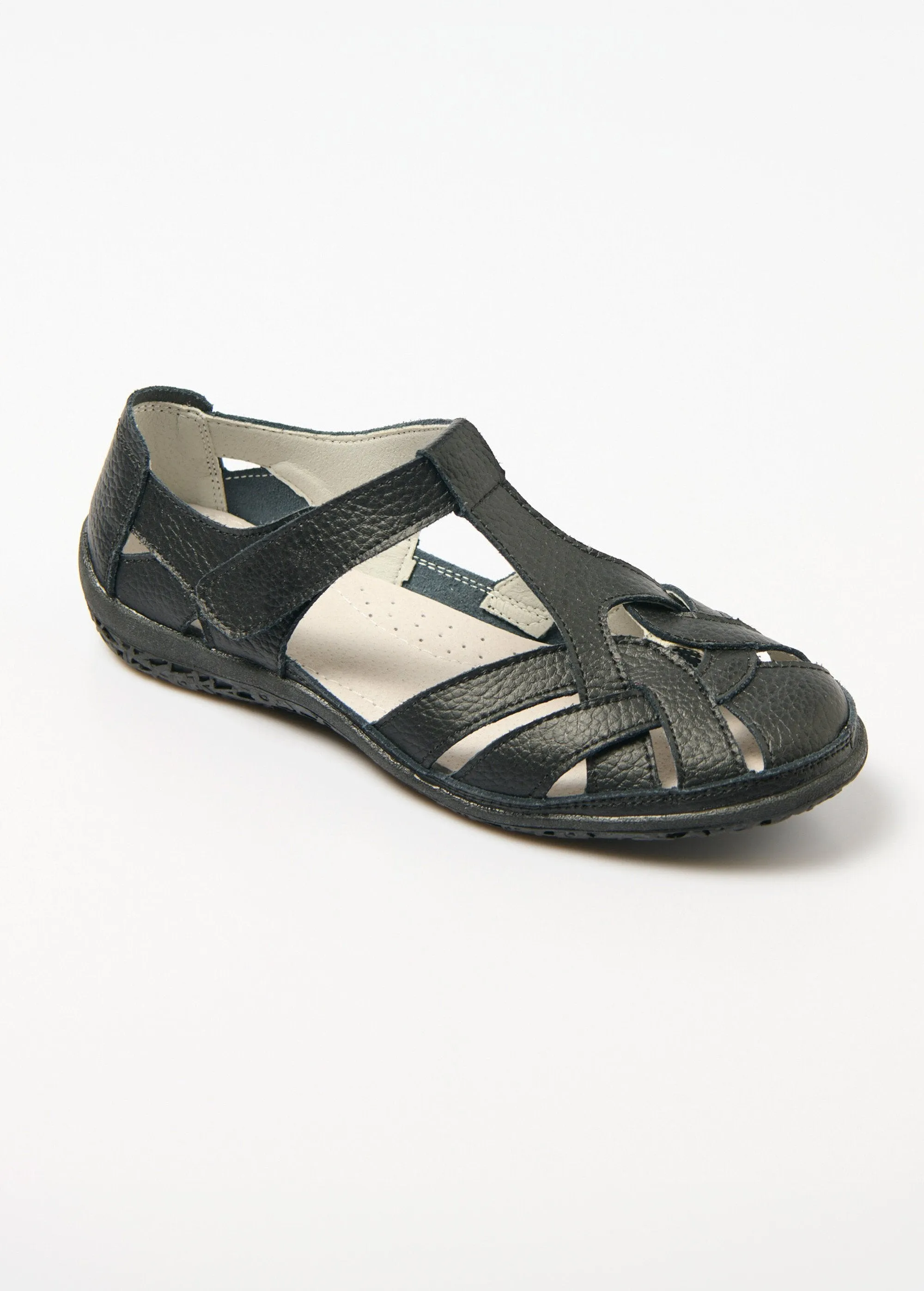 Comfort width summer sandals