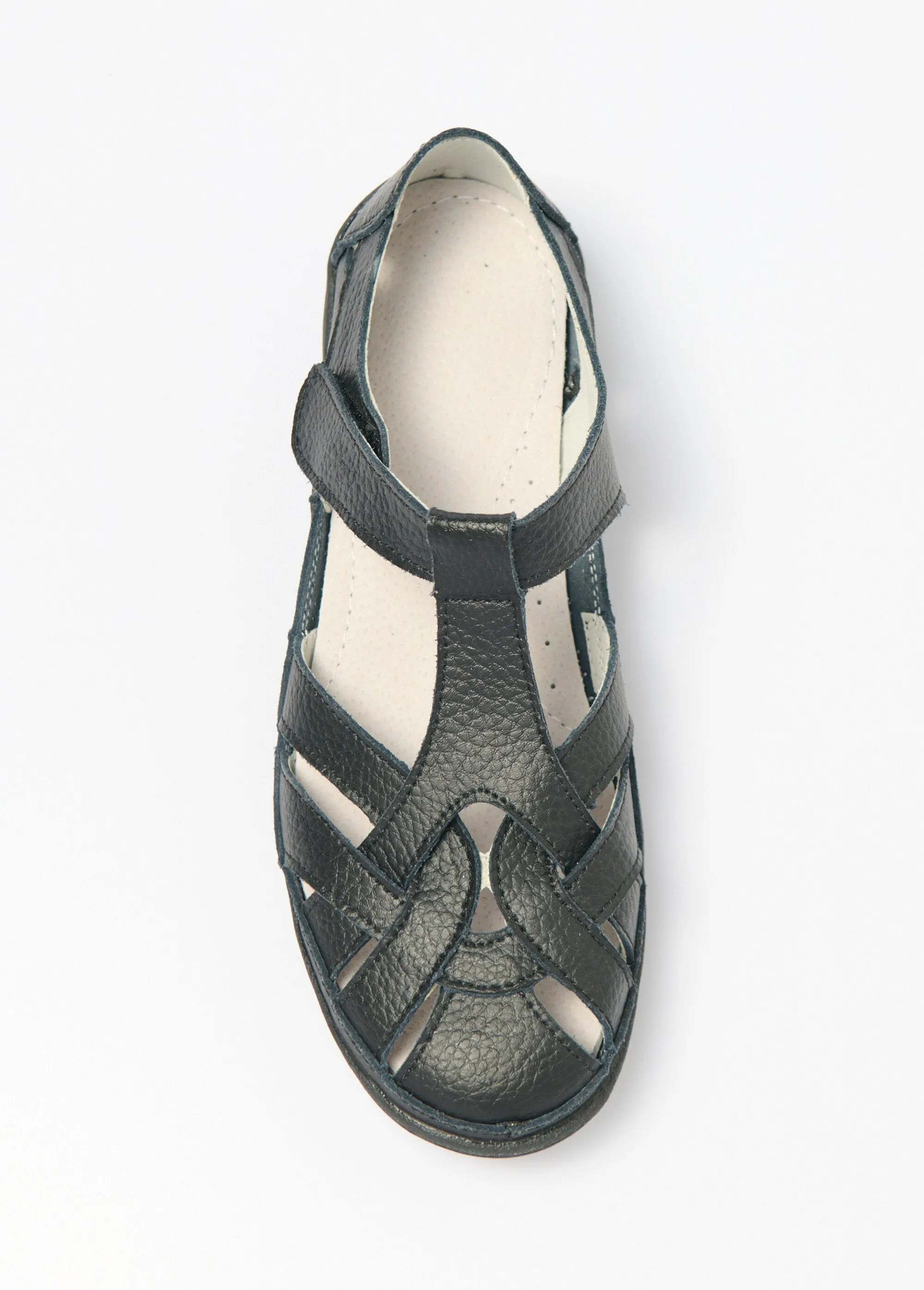 Comfort width summer sandals