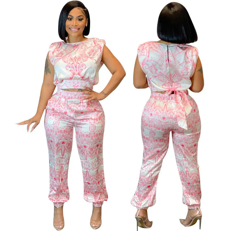 Elegant Sleeveless Printed Crop Top and Tapered Pants Set