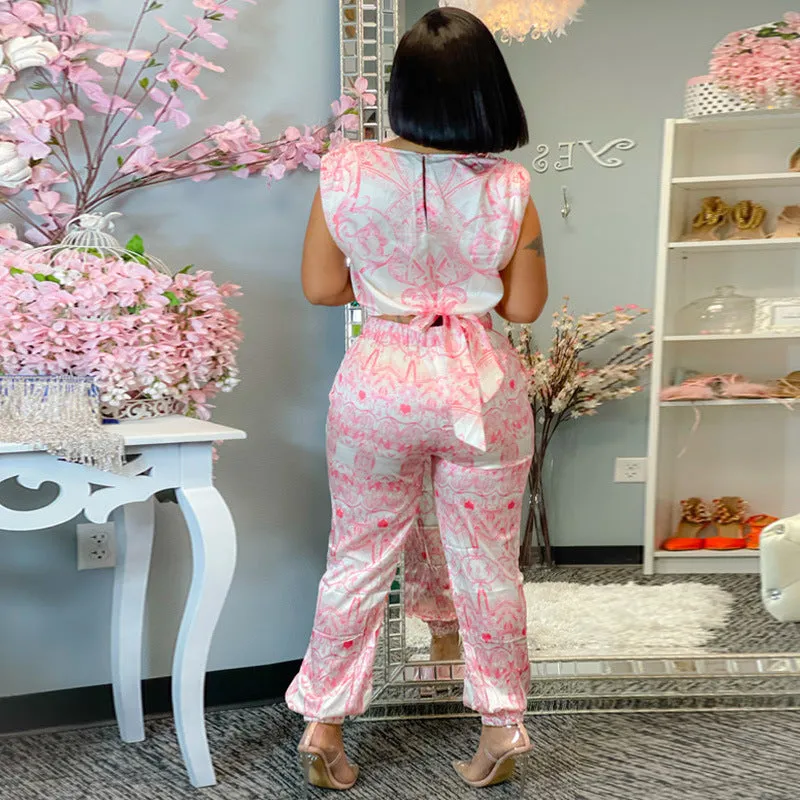 Elegant Sleeveless Printed Crop Top and Tapered Pants Set