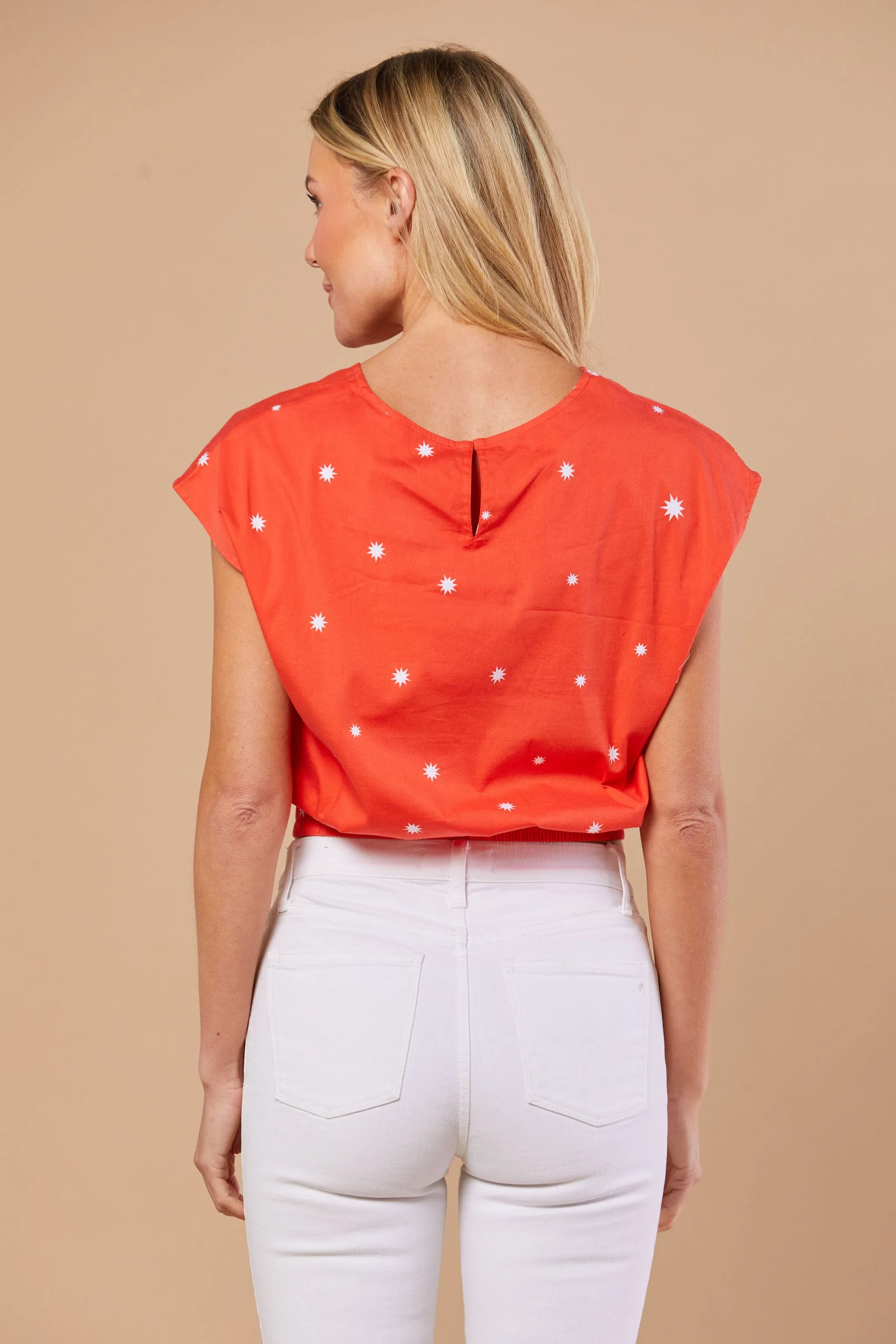Gardenia Blouse in Sangria Palmetto