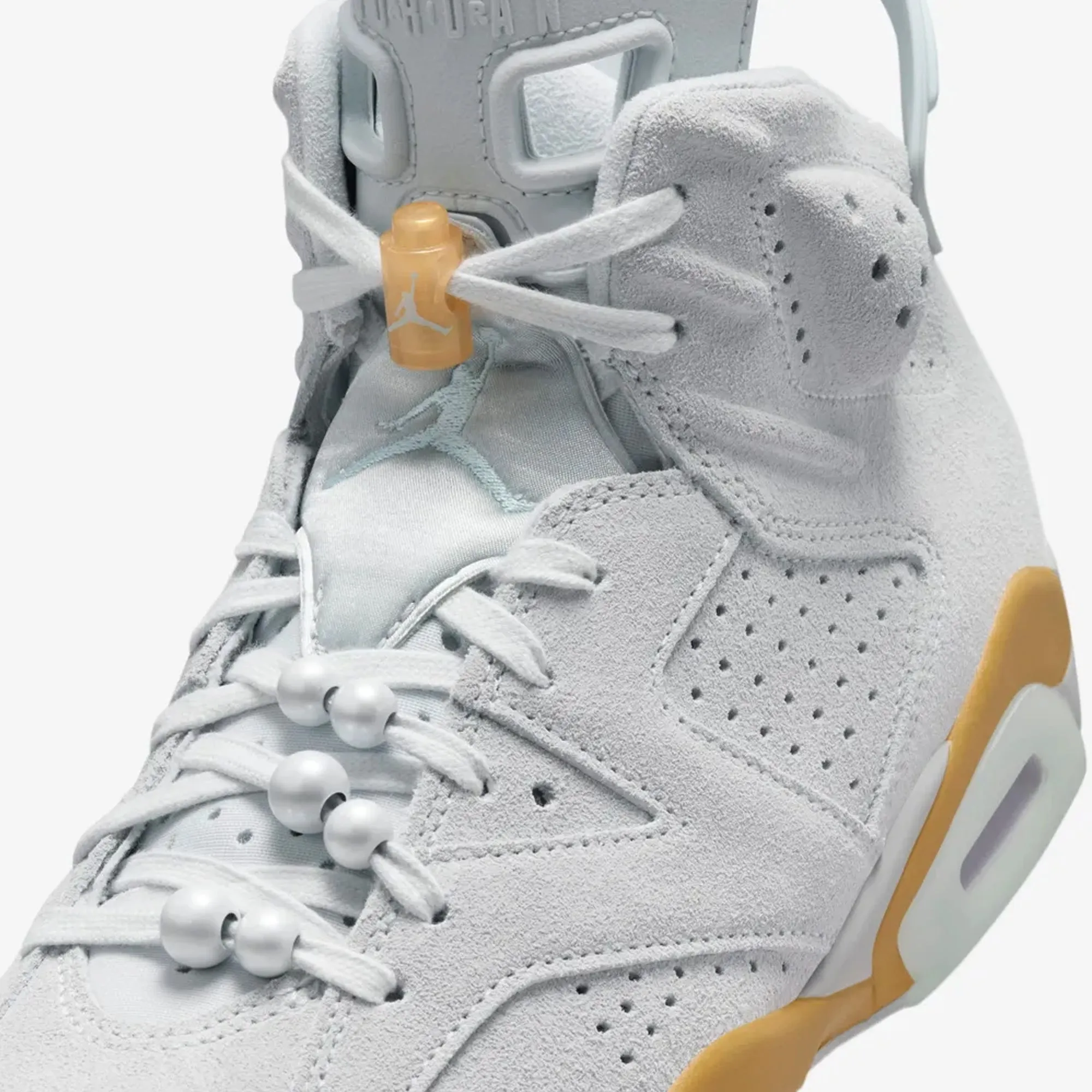 JORDAN | AIR JORDAN 6 RETRO "PEARL" { PURE PLATINUM/GLACIER BLUE-METALLIC GOLD