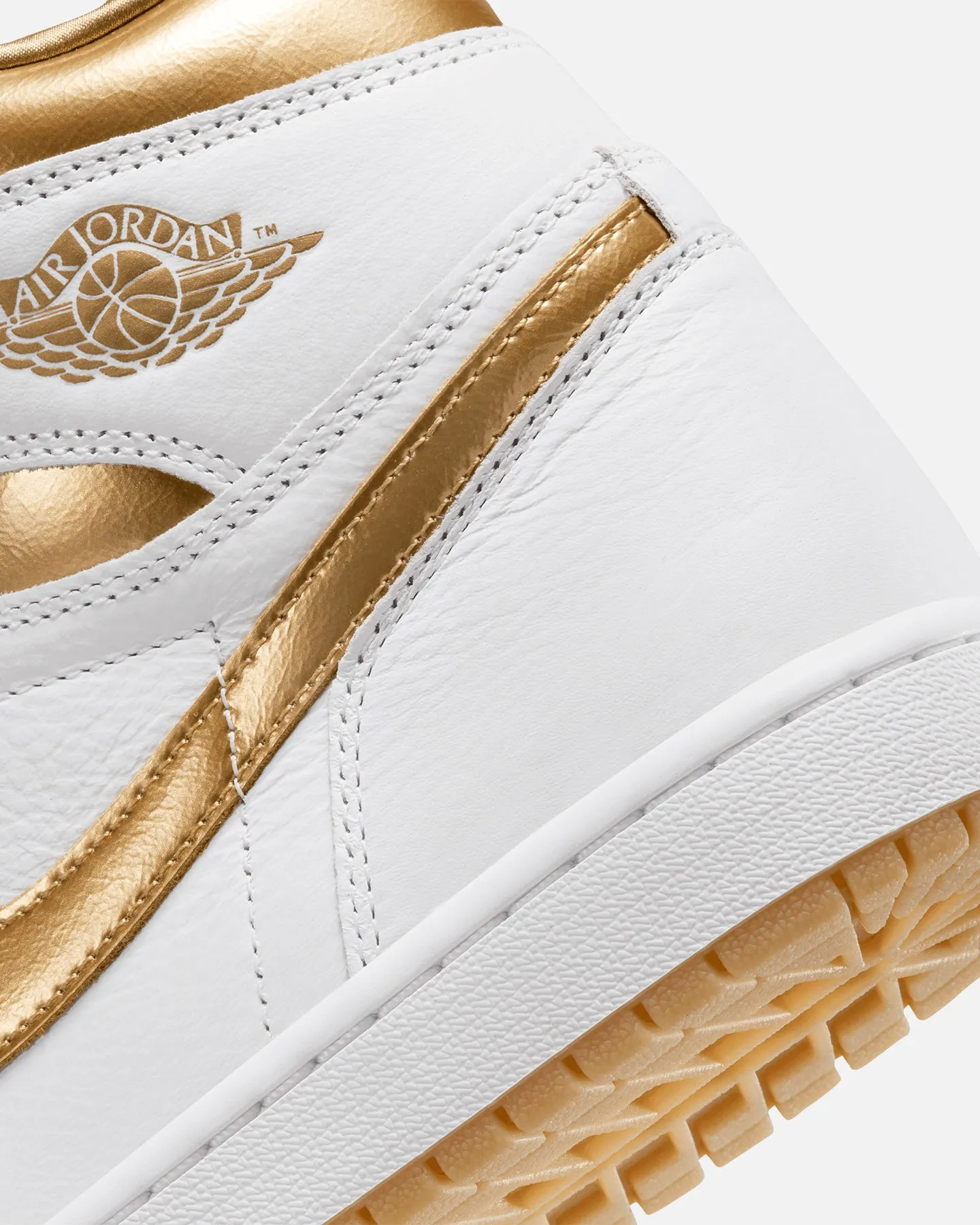Jordan Women's Air Jordan 1 Retro High OG White/Metallic