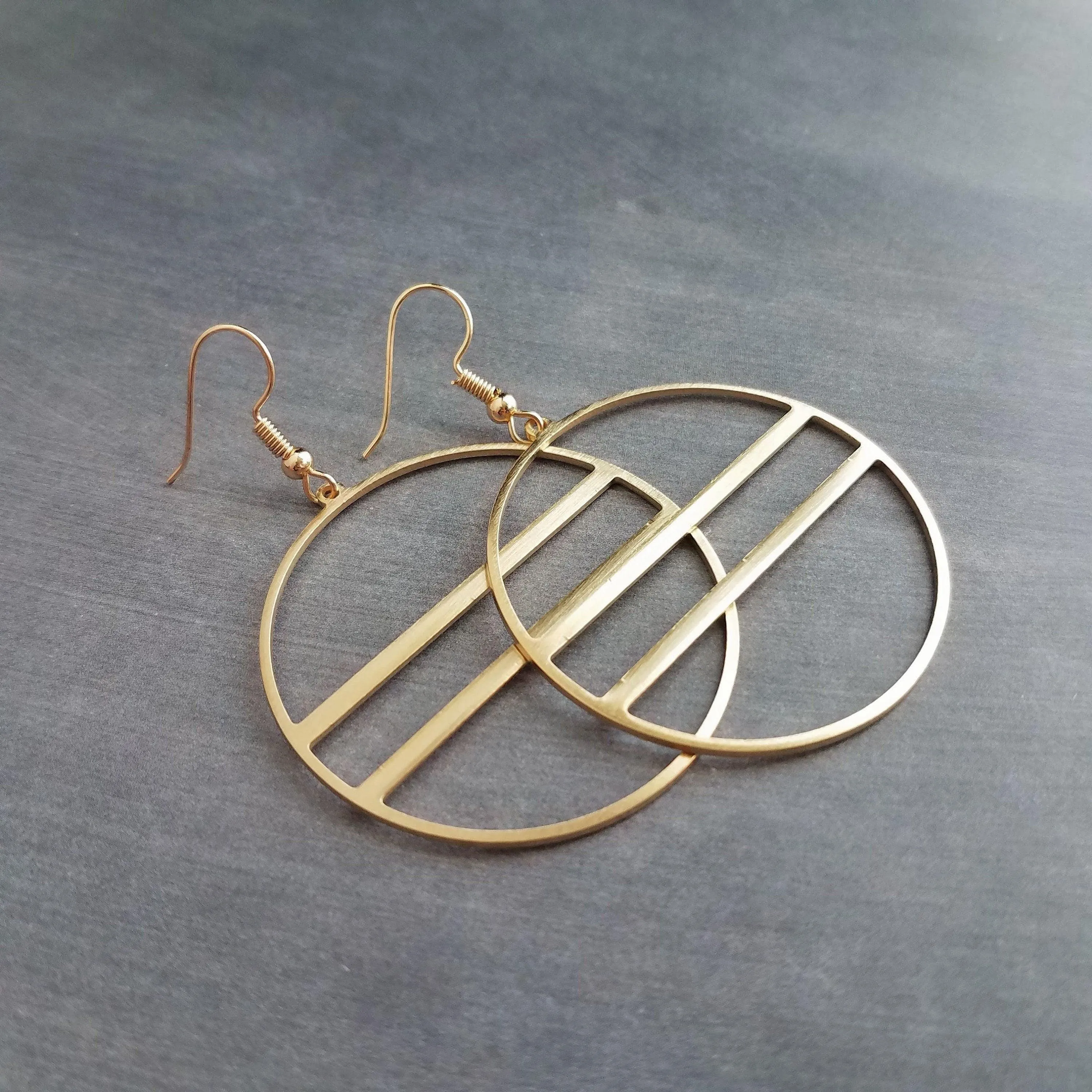 Large Gold Circle Earrings, gold hoop earring, big gold circle earring, double lines circle, large lightweight earring round earring, 2.5 in