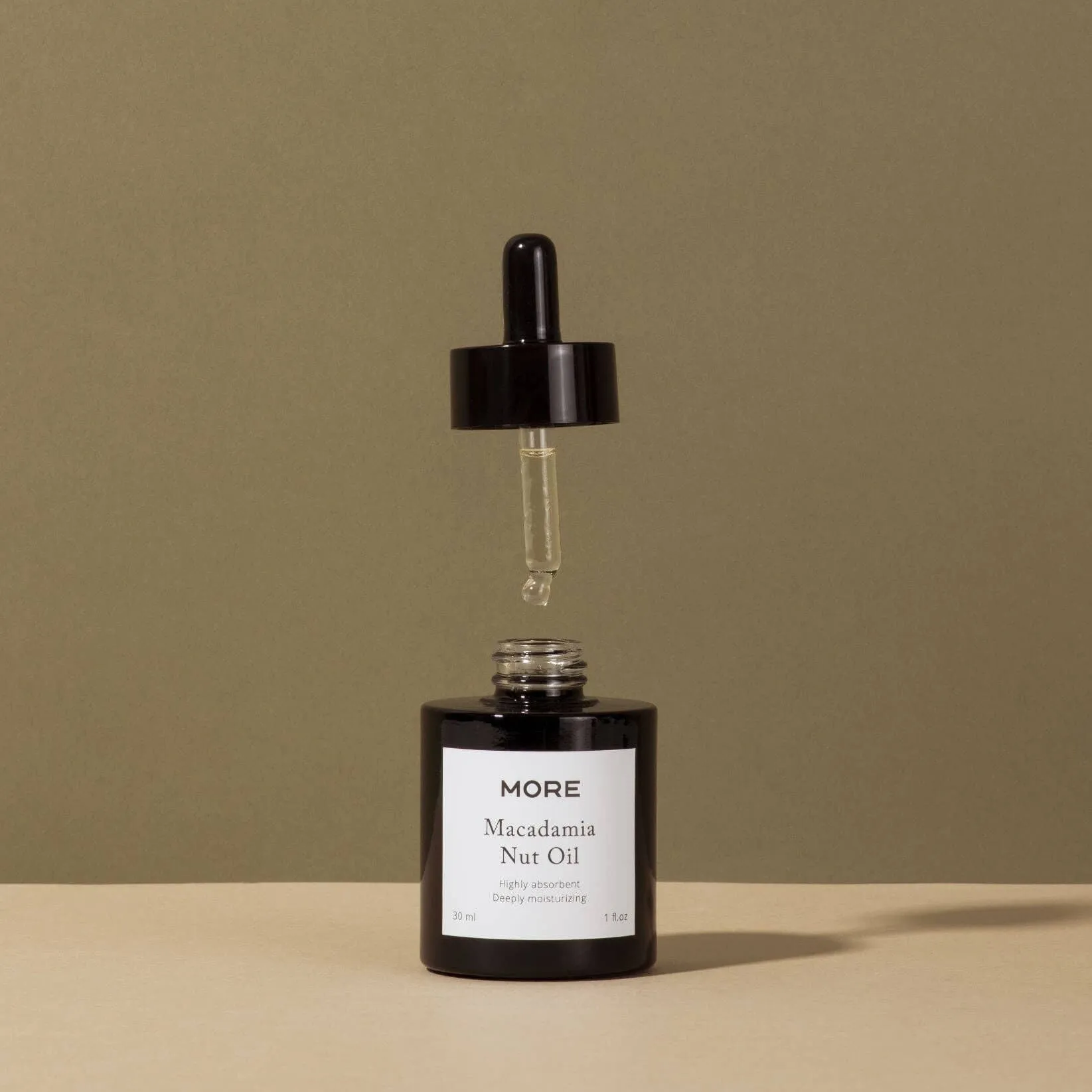 Organic Macadamia Oil |  Lightweight Hydration