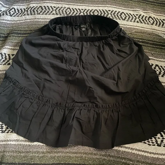 Ruffle Short Skirt | Black Beauty Wildfox