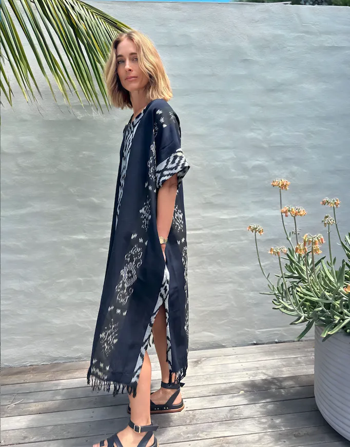 SOLANA Beach Cover in Black Ikat