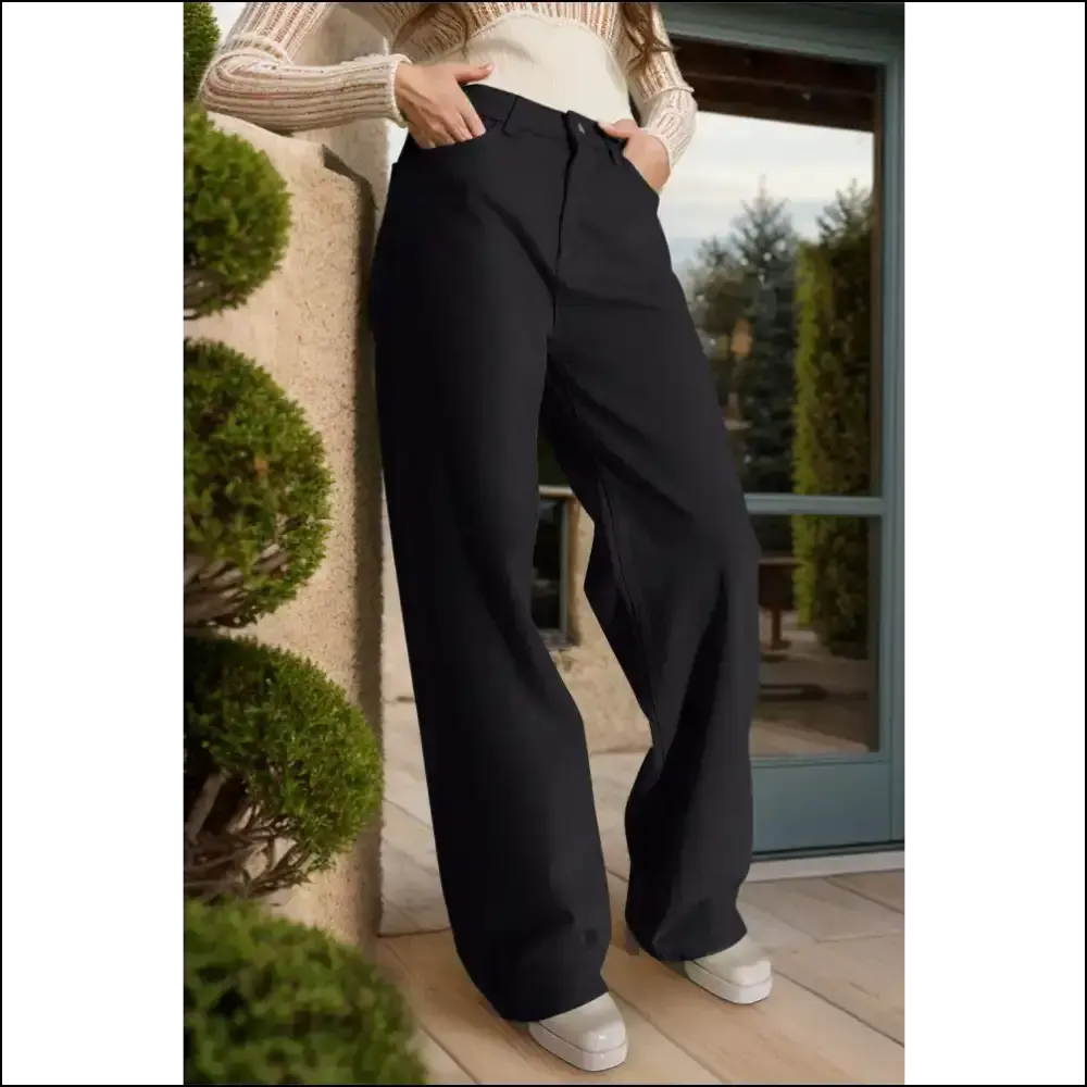 Strut the Night Away in our Chic Wide Leg Jeans with Pockets 😎✨